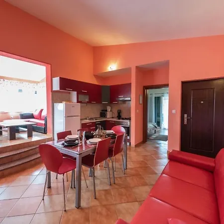 Apartman In With Balcony, Air Condition, Wifi, Washing Machine