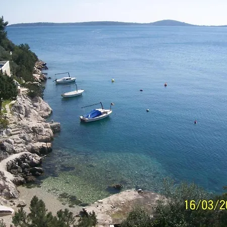 Apartman In With Balcony, Air Condition, Wifi, Washing Machine Vinišće
