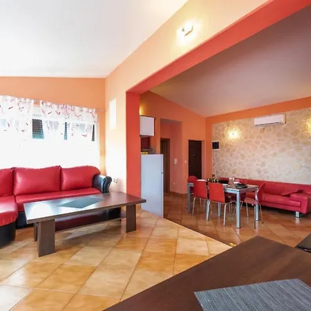Apartman In With Balcony, Air Condition, Wifi, Washing Machine