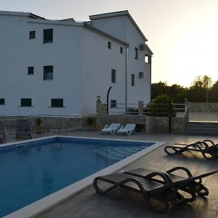 In With Balcony, Air Condition, Wifi, Washing Machine * Vinišće