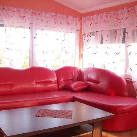 In With Balcony, Air Condition, Wifi, Washing Machine *