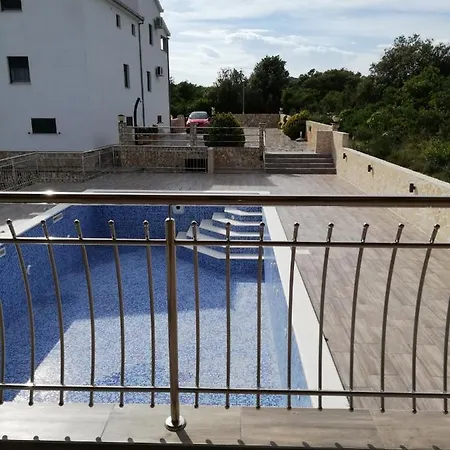 In With Balcony, Air Condition, Wifi, Washing Machine Apartment Vinisce